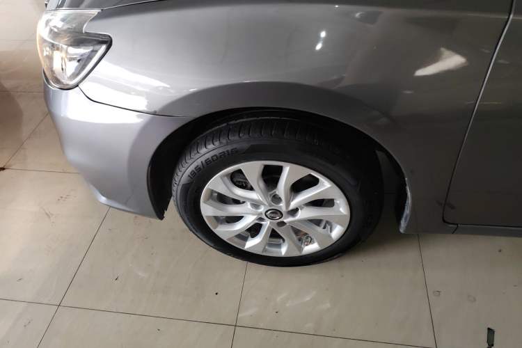 Used Nissan Sylphy 2016 1.6 XL CVT Deluxe Edition Left Front Wheel Hub