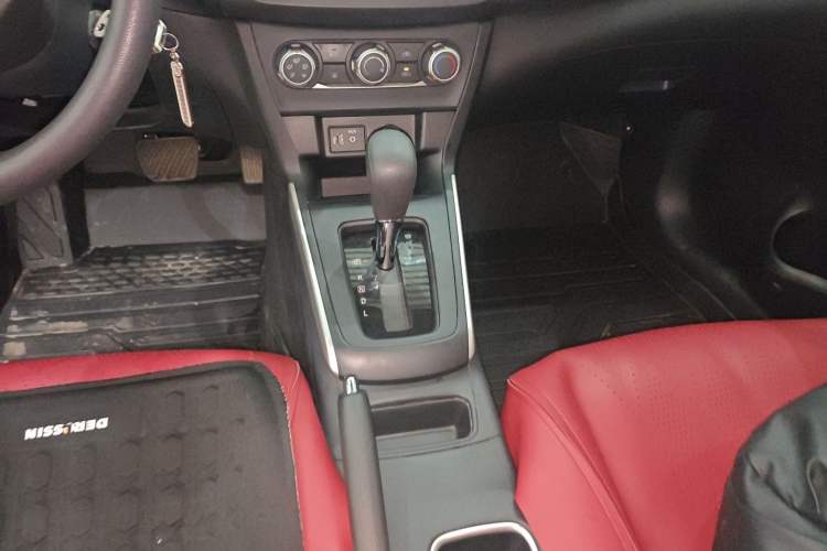 Used Nissan Sylphy 2024 Classic 1.6XE CVT Comfort Edition Gear Lever