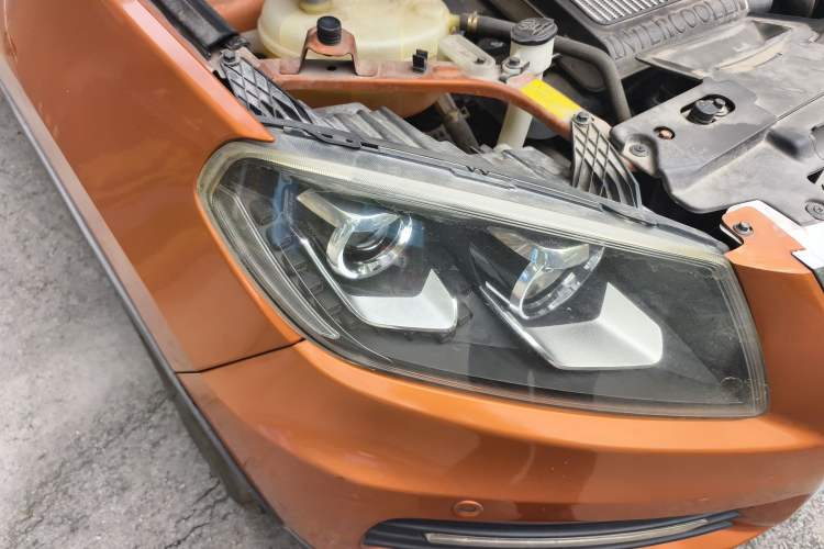 Used Yema T70 2016 Upgraded Model 1.5T Manual Luxury Version
