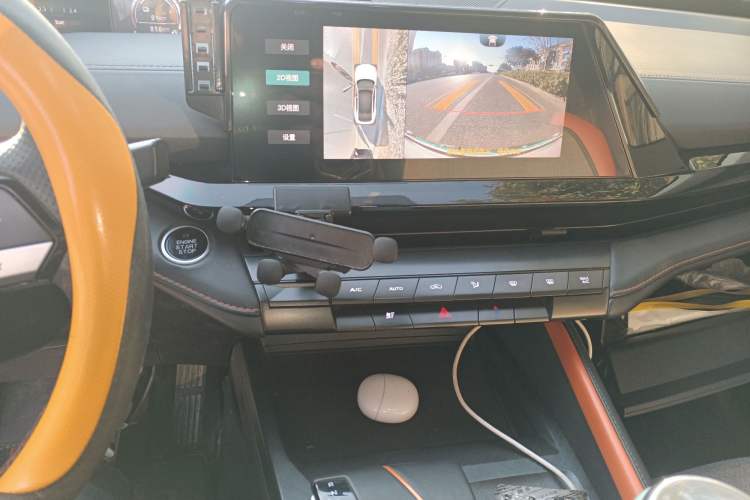 Used Changan UNI-V iDD 2023 ZhiDian iDD 1.5T 113km Smart & Fun Version
