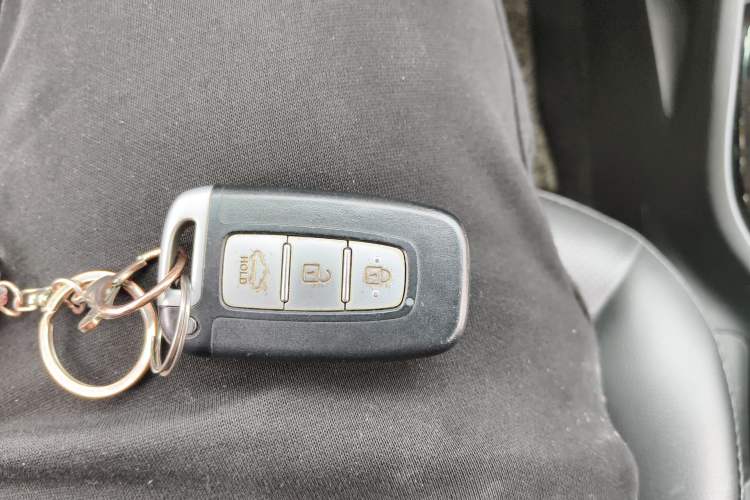 Used Kia K2 2012 Sedan 1.6L Automatic Transmission Premium Commemorative Edition
