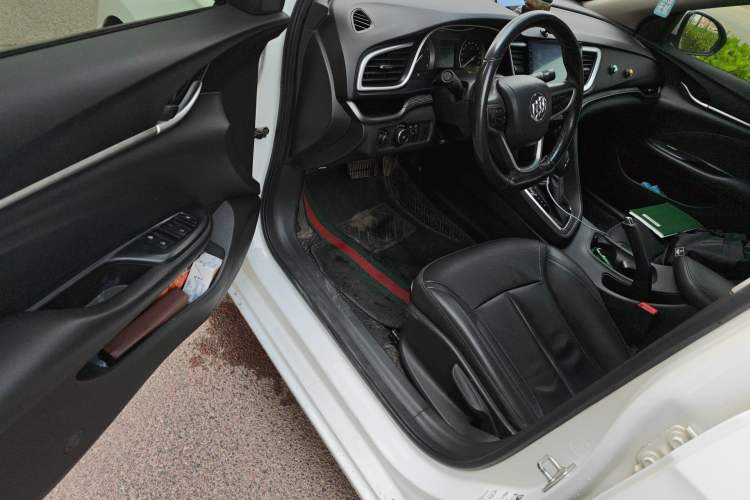 Used Buick GT 2018 18T Automatic Elite Model