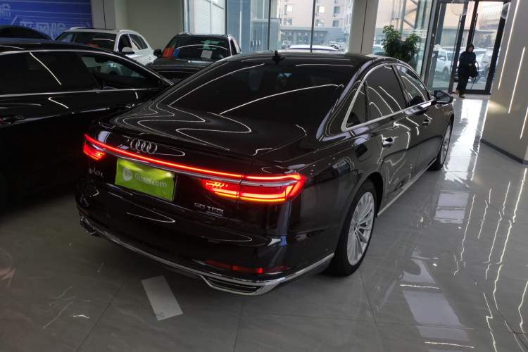 Used Audi A8 2022 A8L 50 TFSI quattro Comfort Edition Collector's Model Exterior 5