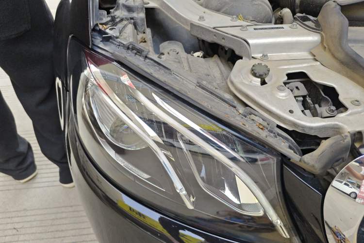 Used Mercedes-Benz E-Class 2019 E 200 L Right Front Headlight