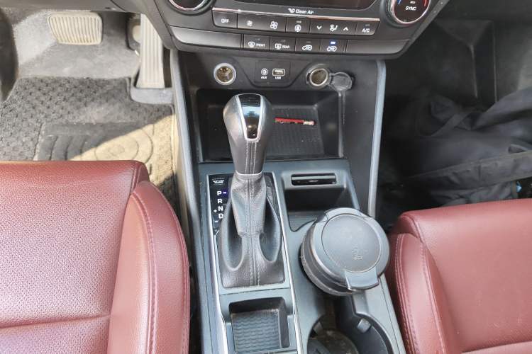 Used Hyundai Tucson 2018 1.6T Dual-Clutch Two-Wheel Drive 15th Anniversary Special Edition