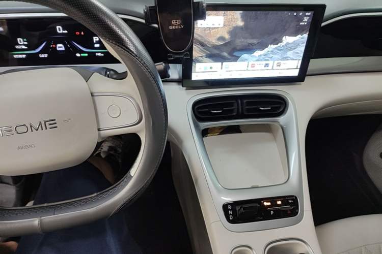 Used Geely Galaxy Geome 2025 310km Youth Edition