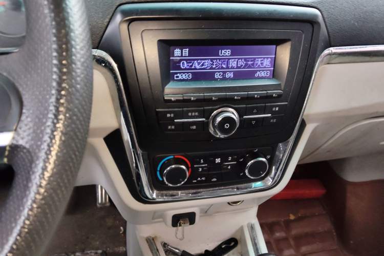 Used Jinbei New Hiace X30L 2018 1.5L Box Truck Wealth Edition DLCG14