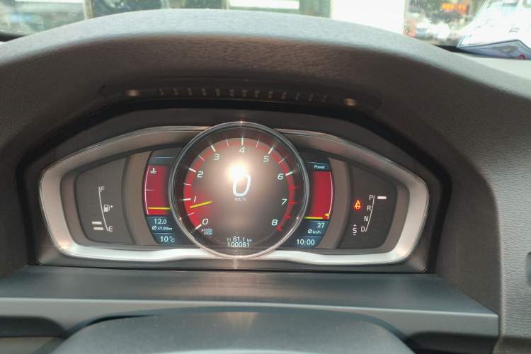 Used Volvo V60 2014 T5 Zhiya Edition