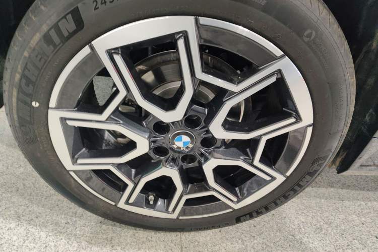 Used BMW X1 2023 sDrive25Li X Design Package Right Rear Wheel Hub