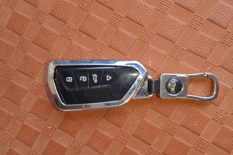 Used BYD Tang New Energy 2015 2.0T Four-Wheel-Drive Flagship Model