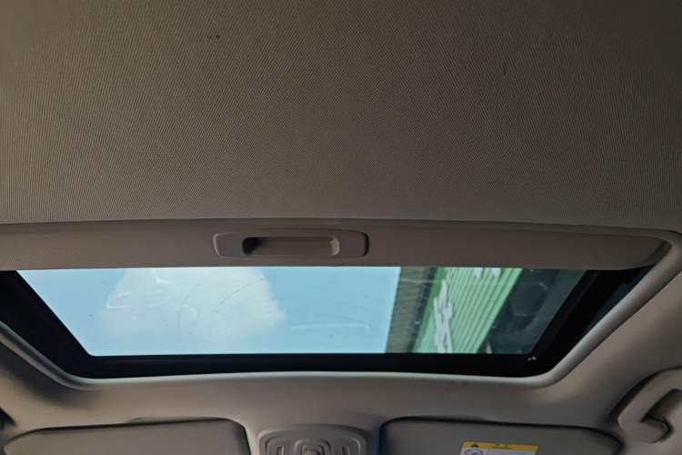 Used Citroen C4L 2014 1.6THP Intelligent Drive Automatic Dynamic Model Headliner