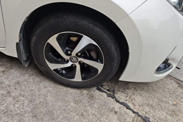 Used Toyota Levin 2017 Revised 185T CVT Elite Edition China V Standard Right Front Wheel Hub