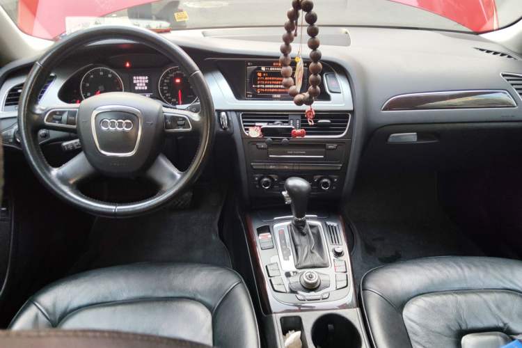 Used Audi A4L 2010 2.0 TFSI Technology Edition Center Console