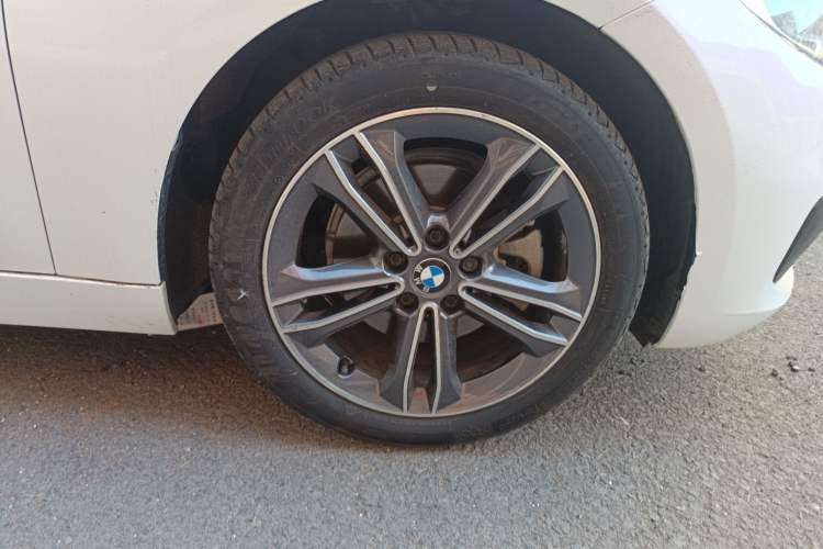 Used BMW 1 Series 2018 118i Sport Edition Right Front Wheel Hub