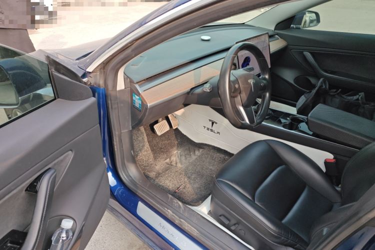 Used Tesla Model 3 2019 Long-Range Rear-Wheel-Drive Version