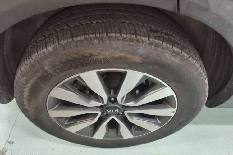 Used Kia KX7 2017 2.0T Automatic Two-Wheel Drive GLS 7-Seater
