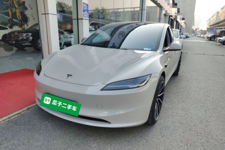 Used Tesla Model 3 2023 Long-Range All-Wheel-Drive Version