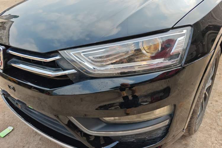 Used Zotye SR7 2016 1.5T Manual Cube Heart Edition China IV Standard