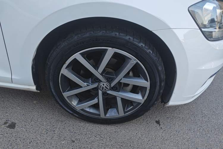 Used Volkswagen Golf 2020 Zhiai Edition 200TSI DSG Comfortable & Ambitious Version