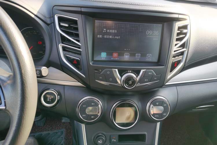 Used BYD Song 2016 1.5TI Manual Luxury Model

