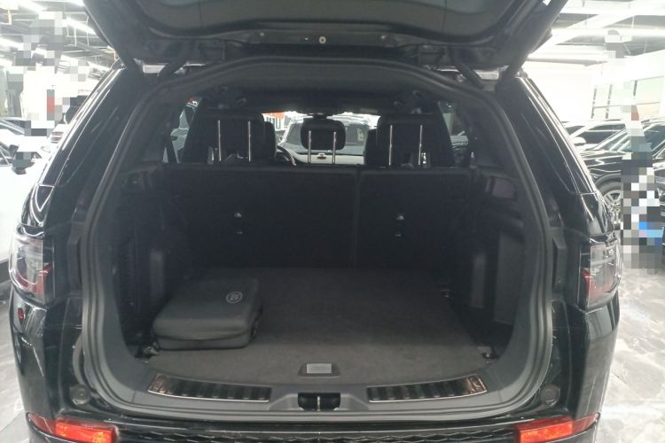 Used Land Rover Discovery Sport New Energy 2021 P300e Performance Tech Edition Trunk