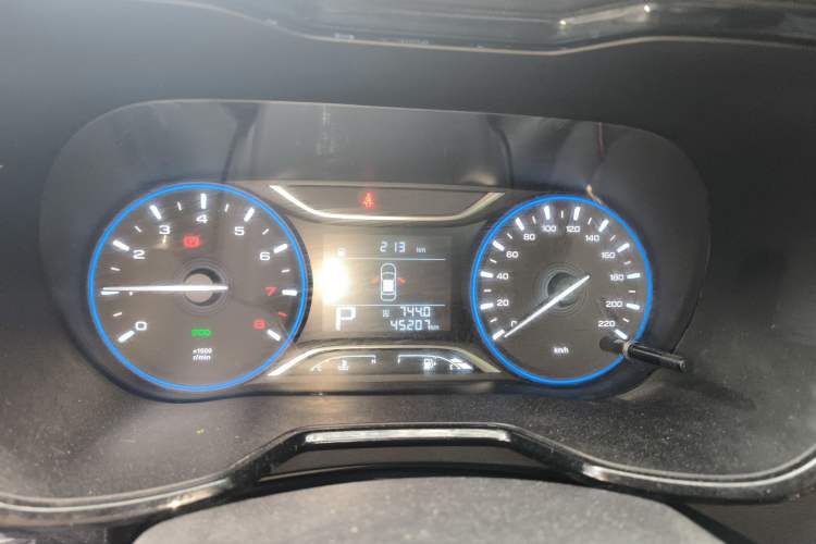Used GAC Trumpchi GS4 2018 235T Automatic Two-Wheel Drive Elite Millionth Anniversary Edition Instrument Cluster