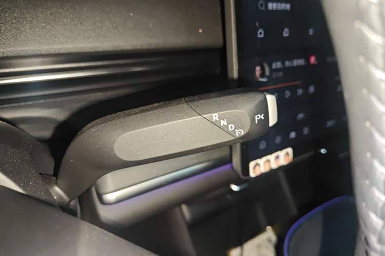 Used CHANGAN NEVO A07 2025 Range-Extended "True Fragrant" Edition 230 Premium Version Gear Lever