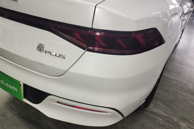 Used BYD Qin PLUS 2024 HONOR Edition DM-i 55KM Leading Model
