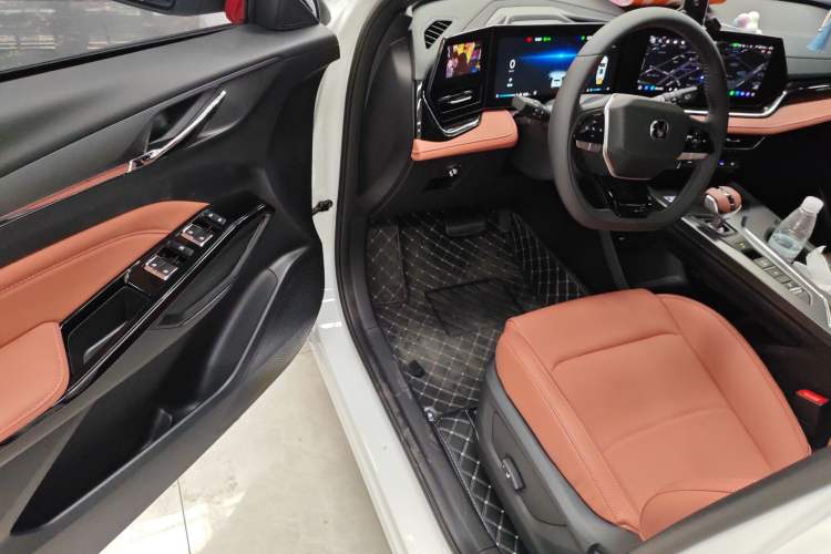 Used CHANGAN X5 PLUS 2026 Model, Second Generation, 1.5T Transcendence PRO Driver Seat