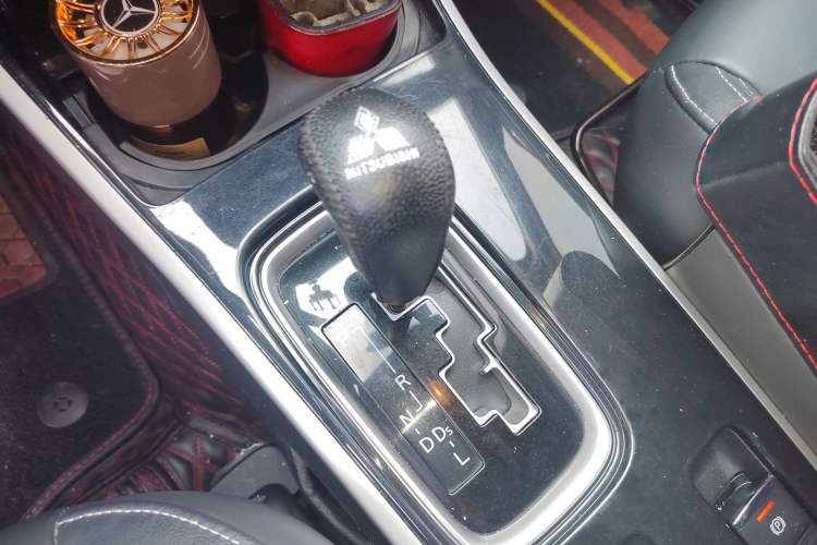 Used Mitsubishi Outlander 2020 2.0L Two-Wheel Drive Enjoyment Version 5 Seats
