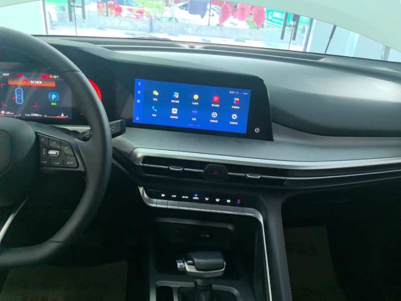 Used CHANGAN CS35PLUS 2021 Revised Version Blue Whale NE 1.4T DCT Prestige Edition — 12