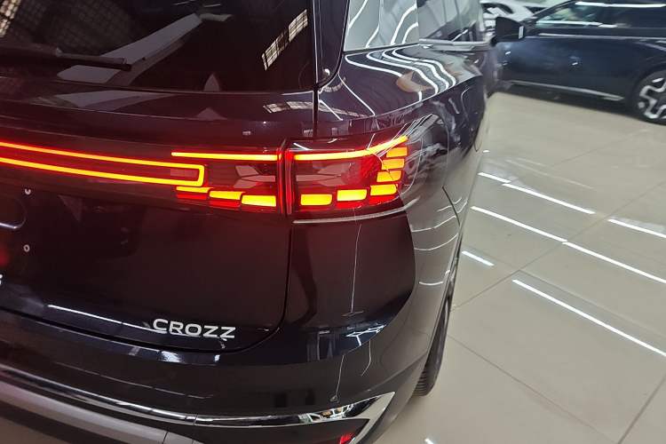 Used Volkswagen ID.6 CROZZ 2021 Long-Range PRO Edition