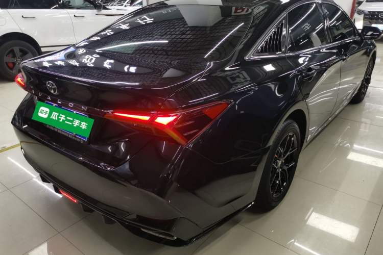 Used Toyota Avalon 2019 2.0L Ambition Edition China VI