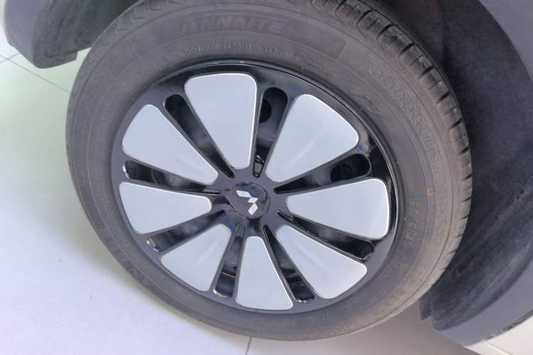 Used Wuling Bingo 2023 203km Light Edition