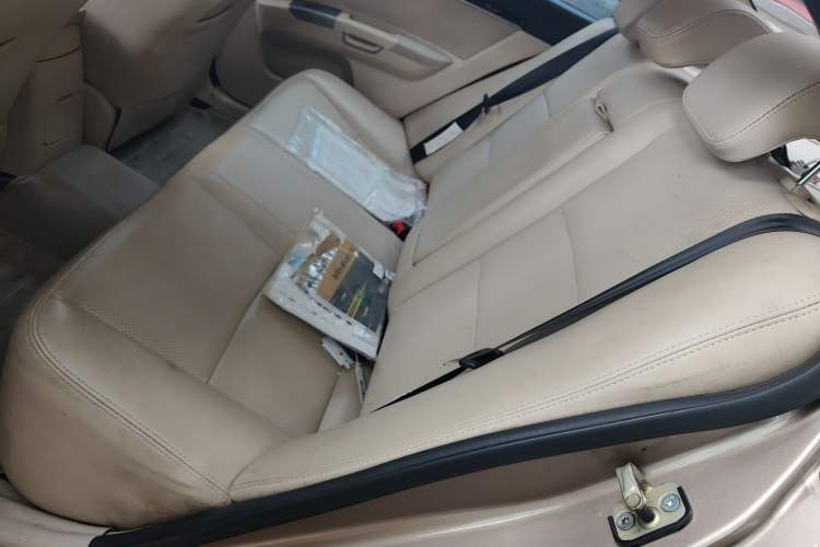 Used Geely Auto Classic Emgrand 2013 Sedan 1.5L Manual Elite Model Left Rear Seat