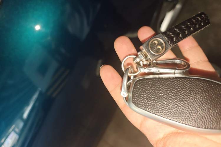 Used ORA Good Cat 2021 400km Standard Range Athena Edition Lithium Iron Phosphate Vehicle Key