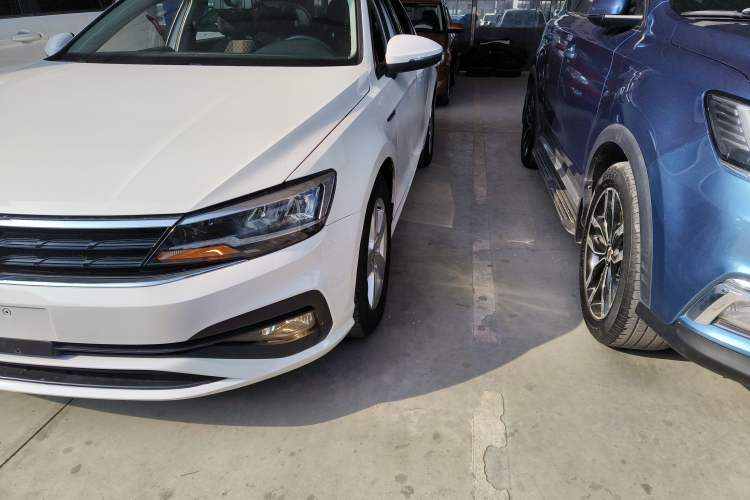 Used Volkswagen Lamando 2019 230TSI DSG Fashion Edition China VI
