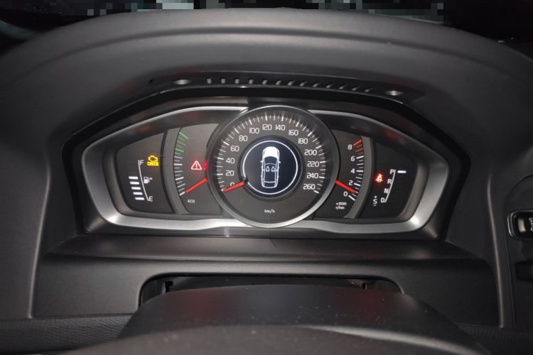 Used Volvo XC60 2014 Facelift T5 Zhiyi Edition
