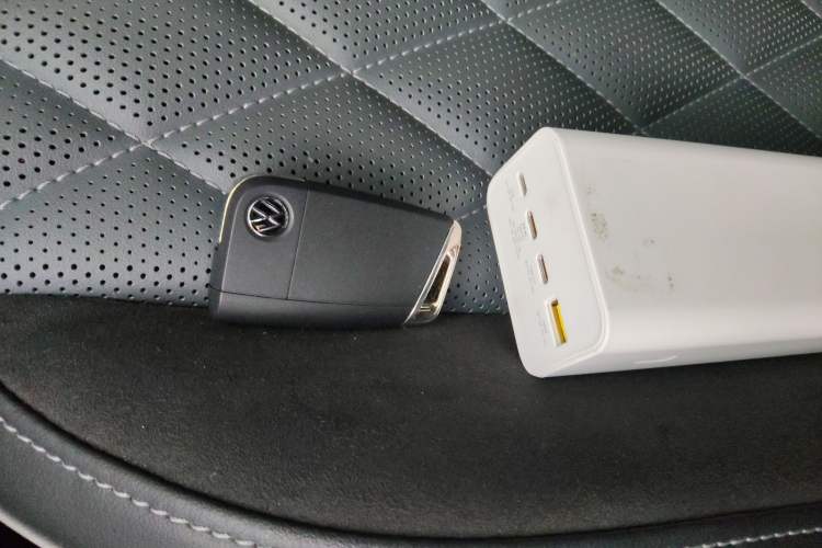 Used Volkswagen Sagitar 2024 300TSI DSG Excellence Edition Vehicle Key