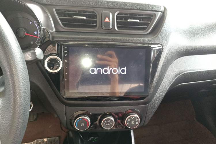 Used Kia K2 2015 Sedan 1.4L Automatic GLS Audio And AC Panel