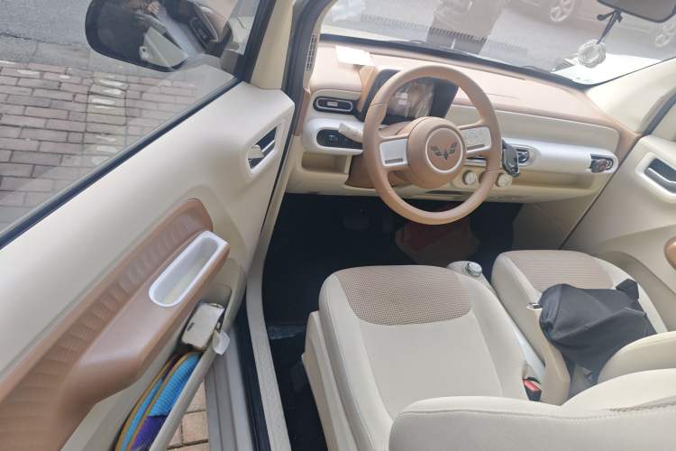 Used Wuling Hongguang MINIEV 2024 3rd Generation 215km Youth Edition Driver Seat