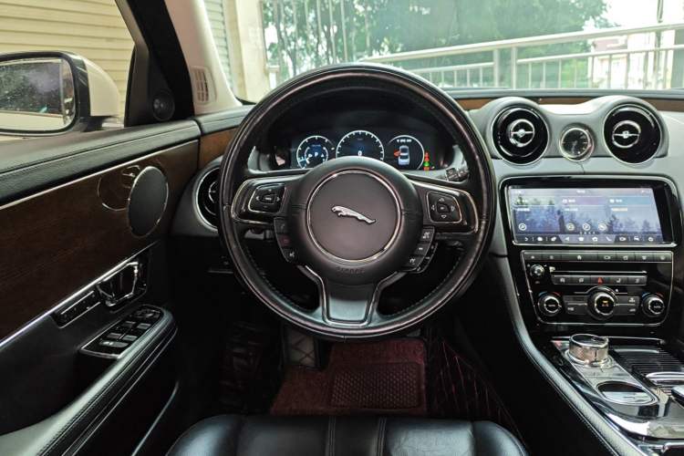 Used Jaguar XJ 2018 XJL 3.0 SC Two-Wheel-Drive Elegant Business Edition