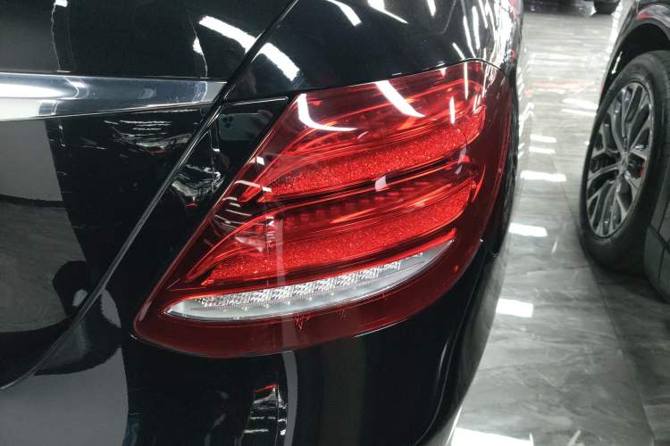 Used Mercedes-Benz E-Class 2018 Facelift E 200 L