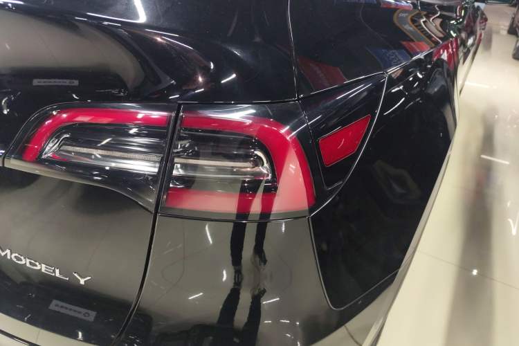 Used Tesla Model Y 2021 Standard Range Rear-Wheel Drive Version