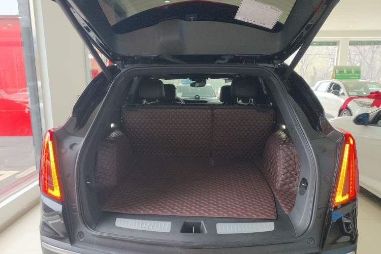 Used Cadillac XT5 2022 2.0T Two-Wheel Drive Luxury Version