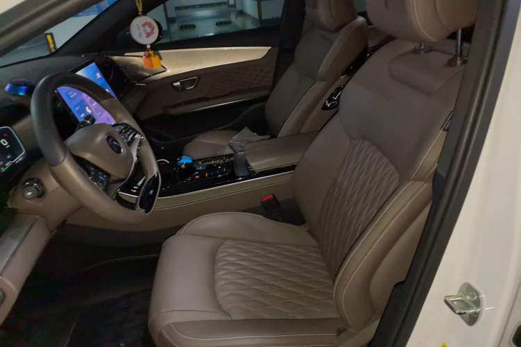 Used BYD Han 2022 DM-i 121KM Prestige Model