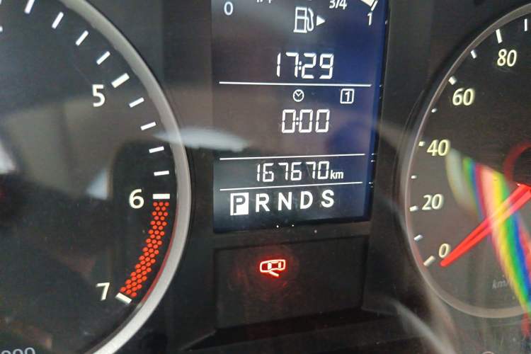 Used Volkswagen Lavida 2011 1.6L Automatic PinYou Edition Odometer Close Up