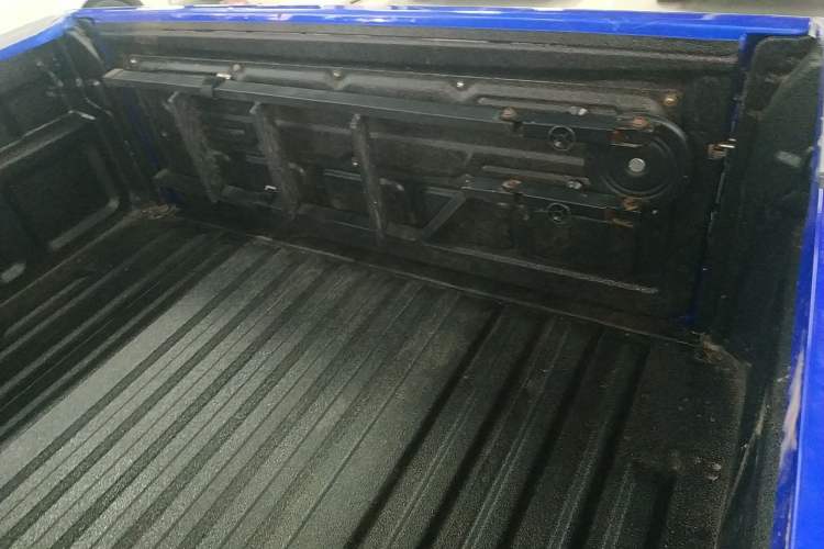 Used JMC Yuhu 7 2017 2.0T Gasoline Automatic 4x4 Luxury Edition JX4G20A5L