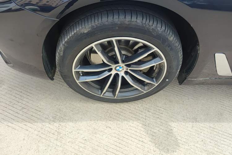 Used BMW 5 Series 2022 Second Facelift 525Li M Sport Package
