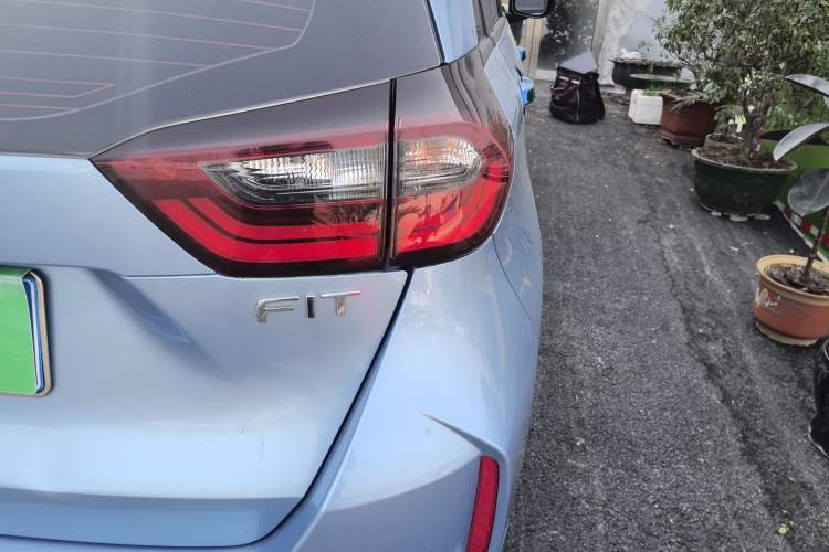 Used Honda Fit 2021 1.5L CVT Trend Edition Exterior 3